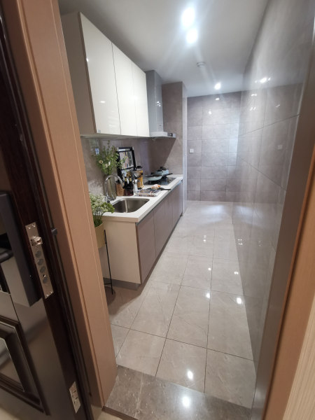 样板间(7)                          青秀·2046 地址:贵阳市中环路